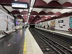 Quais de la ligne 3.