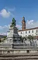 Statue de Gambetta à Cahors.