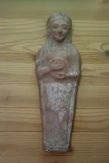 Statuette avec tambourin au musée national du Bardo.