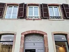 no&nbsp;1 : grille à monogramme.