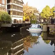 Pont tournant du Faisan, et tourisme fluvial