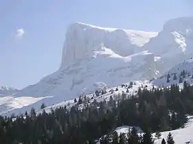 Pic de Bure depuis la station de SuperDévoluy