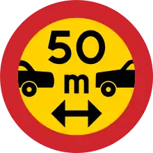 Distance minimale entre les véhicules automobiles à deux chenilles