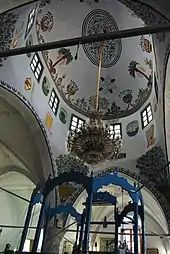 Bimah et coupole de la synagogue Abouhav de Safed (XVIe siècle).