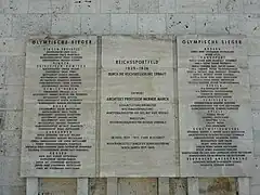 Tableau des résultats des Jeux olympiques de 1936, affiché dans le stade, en 2010 (seconde partie).