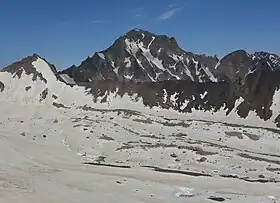 Vue du mont Takht-e Soleyman.