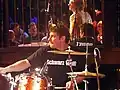 Mikky Meyer à la batterie