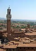 Torre del Mangia à Sienne en Toscane (XIVe&nbsp;siècle).