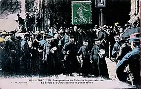 Inauguration du calvaire de protestation (1904) (1re&nbsp;photo).