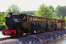 Le train à vapeur à Pairi Daiza lors de la mise en service en 2015.