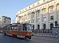 Le trolleybus devant le Palais de Justice