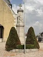 Le monument aux morts.