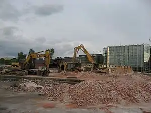 Les entrepôts ont été démontés en 2006.