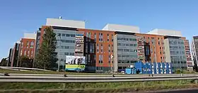 Bâtiments au bord du Kehä III.