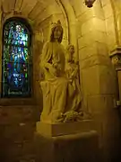 Statue de la Vierge.