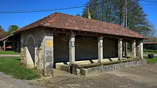 Lavoir-abreuvoir 1.