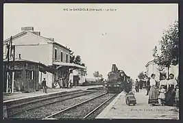 La gare : carte postale (1re moitié du XXe&nbsp;siècle).