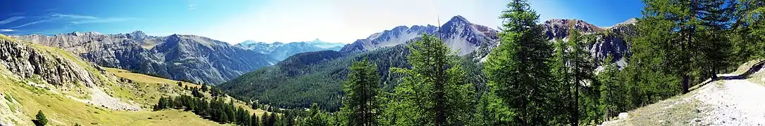 Vue depuis le chemin montant au col de Granon.