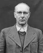 photographie en noir et blanc de Viktor Brack lors de son procès