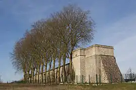 Tête de siphon des aqueducs de la Vanne et du Loing à Villabé.