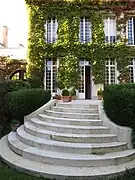 Et son escalier extérieur.