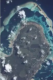 Nukuloa est située au nord de l'île de Wallis, dans le district de Hihifo.