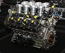 Photo d'un moteur V8
