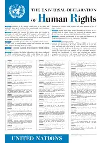 Affiche sur laquelle est imprimée un texte sur trois colonnes surmontées d'un chapeau, comportant des titres composés à l'encre bleue.