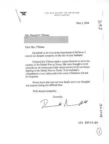 Lettre électronique destinée à la femme de Patrick Tillman signé par le secrétaire à la Défense Donald Rumsfeld.